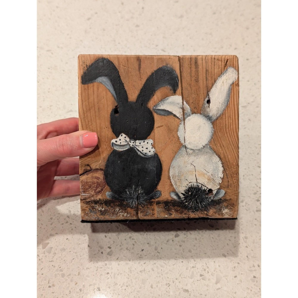 VTG HAND PAINTED BUNNY TABLE SHELF DECOR SPRING‎ EASTER RECLAIMED WOOD RUSTIC - Picture 2 of 11